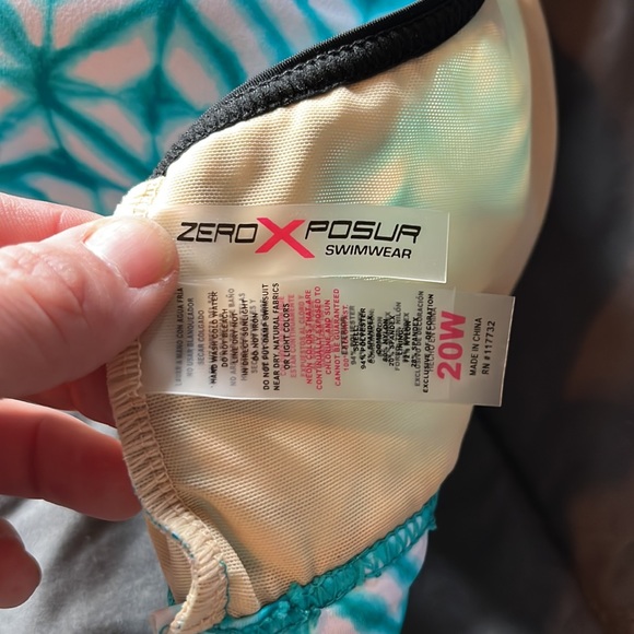 Tankini swim too - Picture 3 of 3